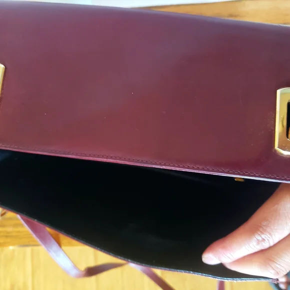 Salvatorre Ferragamo Maroon Bag - Picture 8 of 10